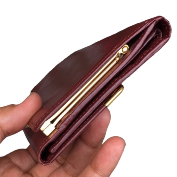 💋CARTIÉR BORDEAUX TRI-FOLD WALLET - Picture 7 of 14